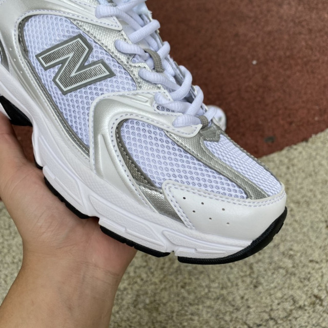 New Balance 530AD Retro Running Shoes – Breathable & Cushioned