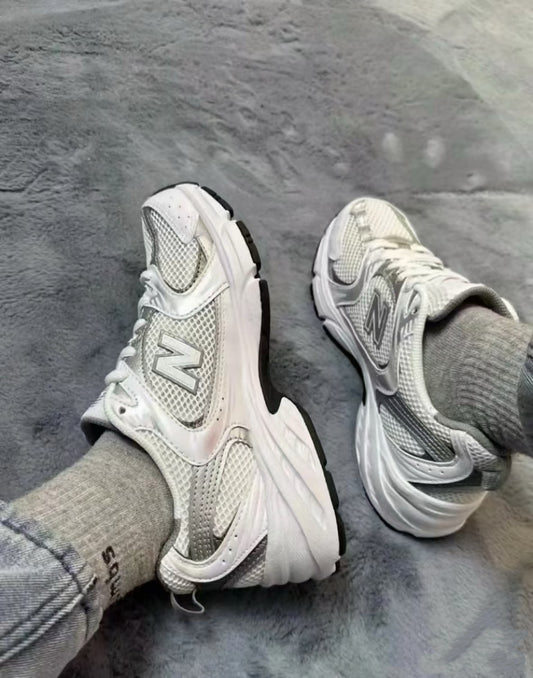 New Balance 530AD Retro Sneakers – Lightweight Walking Shoes for Men & Women