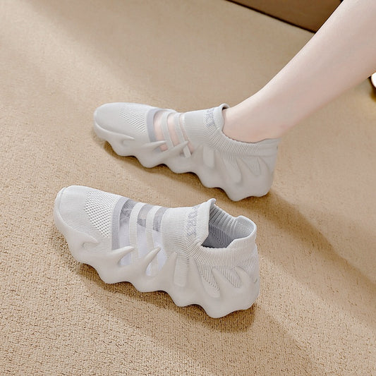 Women's 2026 Training Gym Shoes – Thick Sole Jump Rope Sneakers with Cushioned Lightweight Design for Yoga & Indoor Running